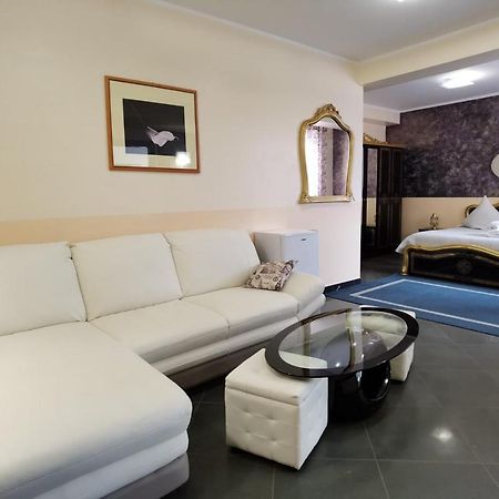 Liberty Rooms Făgăraş Екстериор снимка