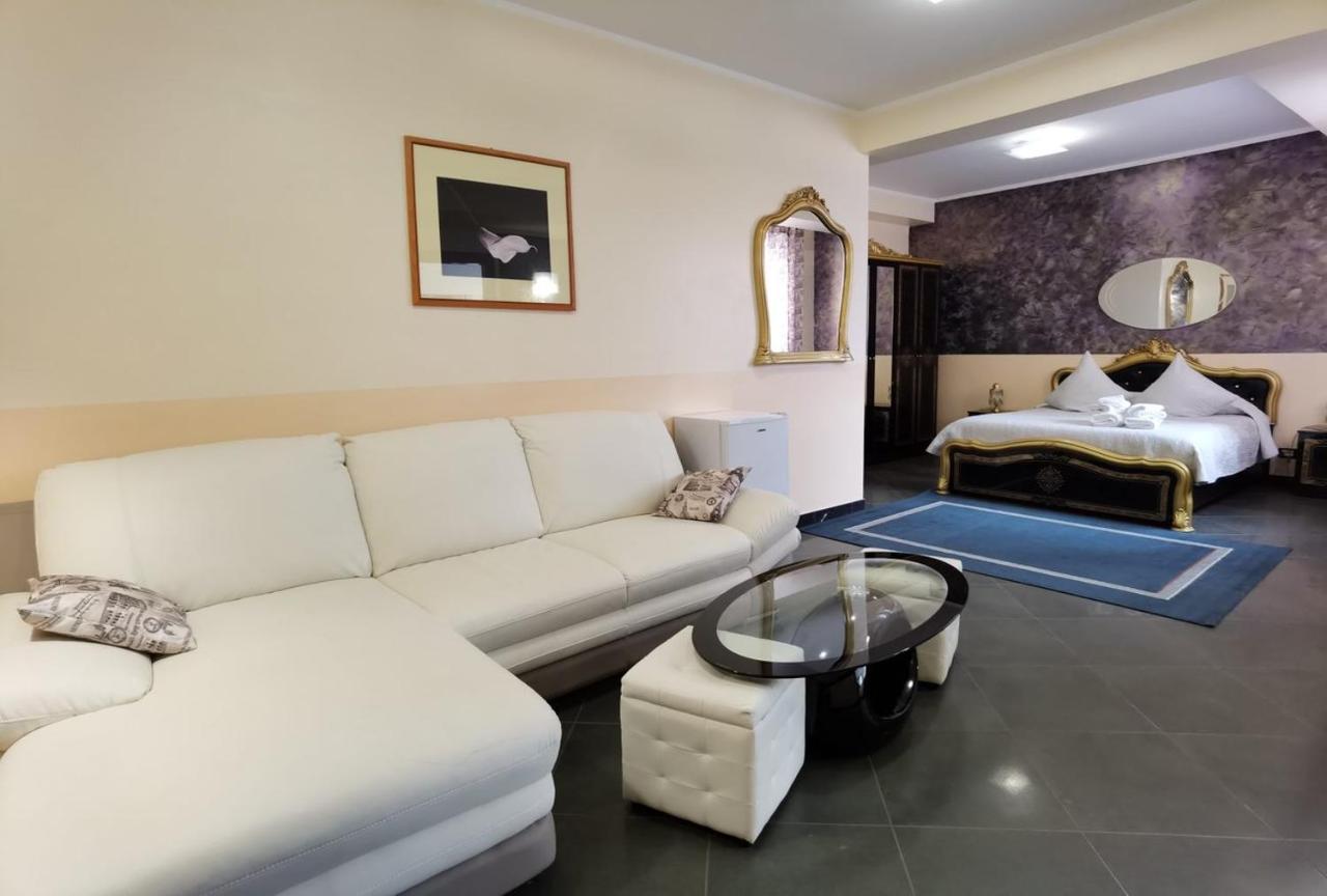 Liberty Rooms Făgăraş Екстериор снимка