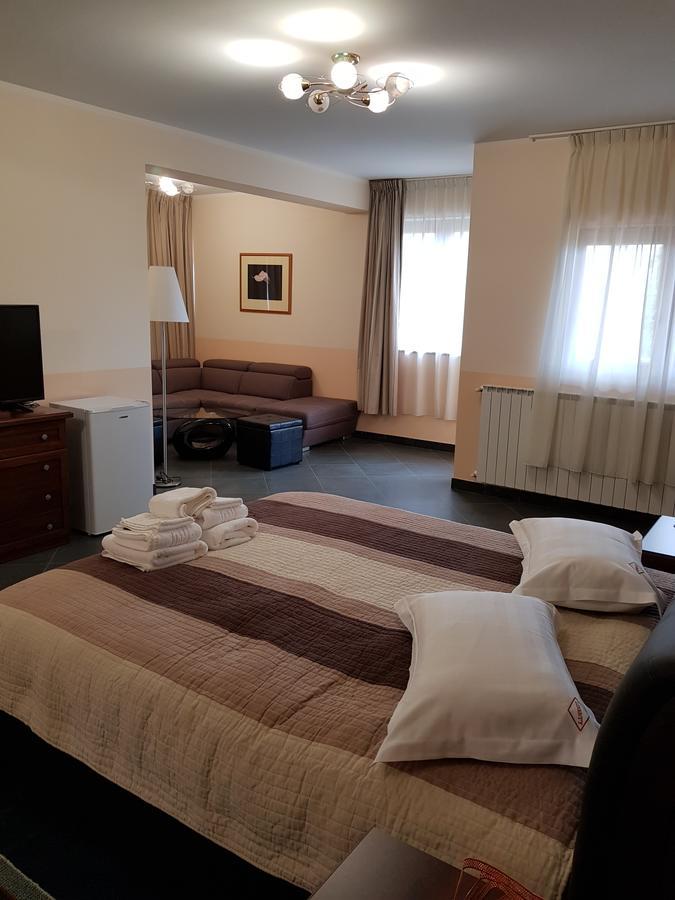 Liberty Rooms Făgăraş Екстериор снимка