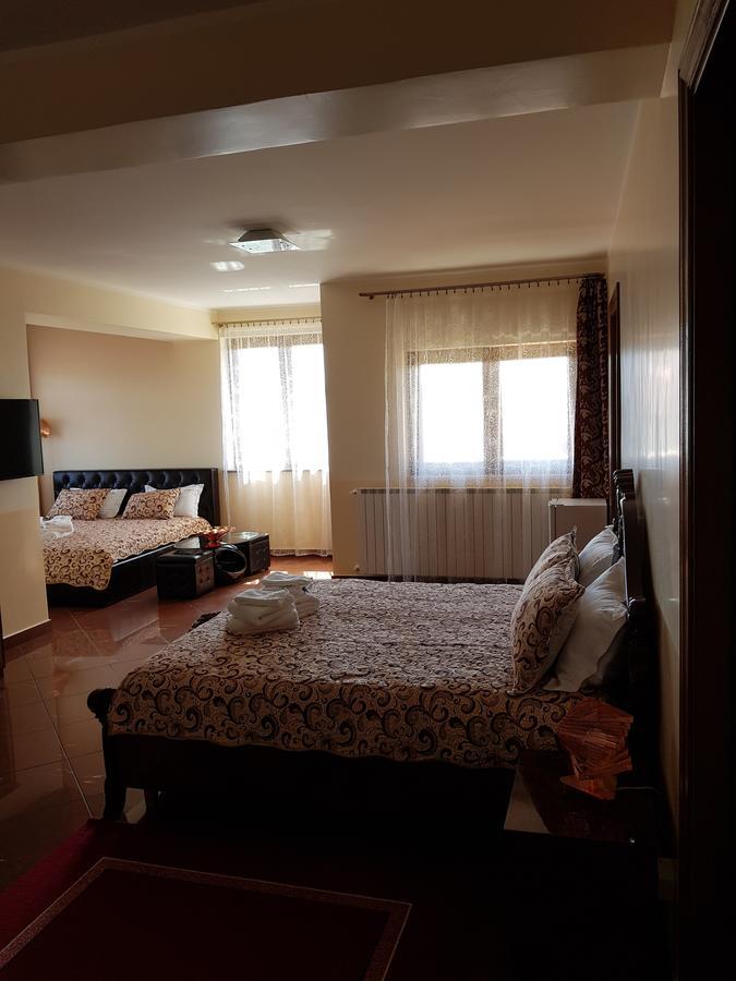 Liberty Rooms Făgăraş Екстериор снимка